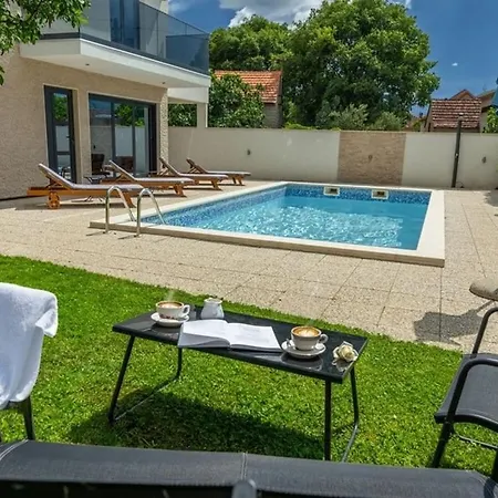 With 2 Bedrooms