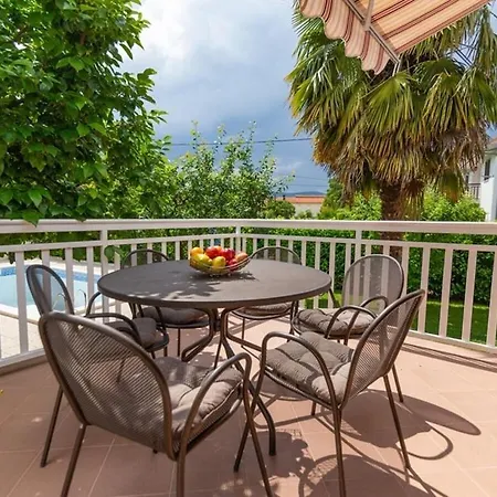 With 2 Bedrooms