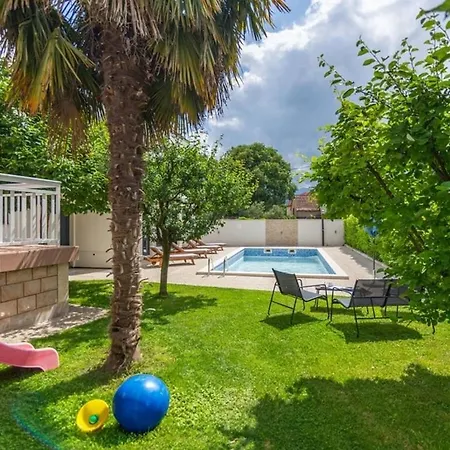 With 2 Bedrooms * Dropuljici