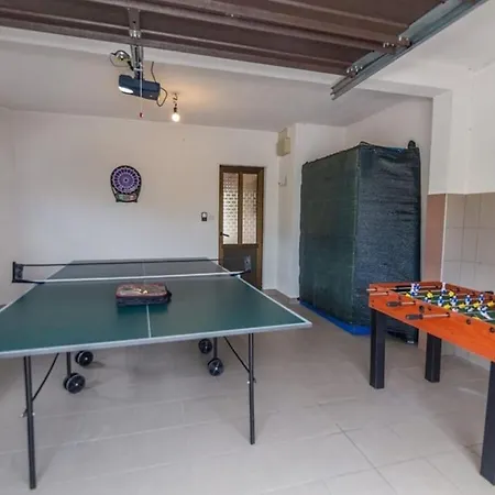 With 2 Bedrooms Apartamento Dropuljici